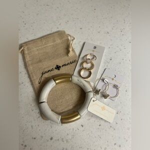 NWT Lot of Jane Marie Jewelry (1 Bracelet, 3 Rings, and 1 Pair of Earrings)